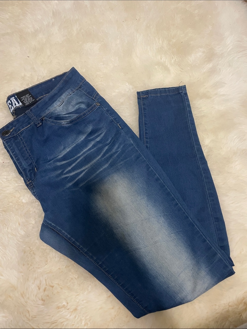 VIP Women's Blue Washed Skinny Jeans